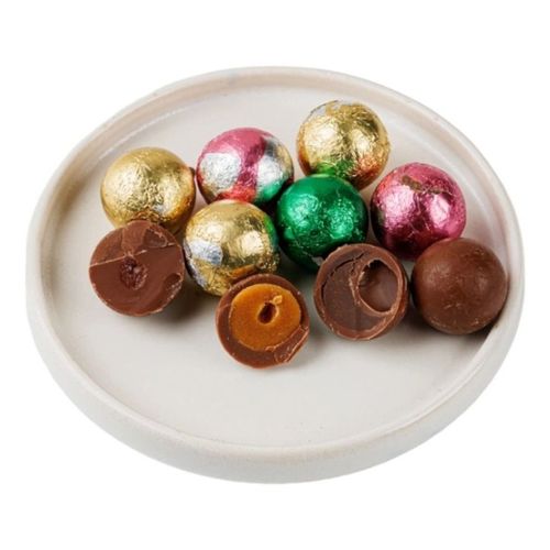 Конфеты ВкусВилл Шарики шоколадные малина-карамель-ореховый крем 5 г х ...