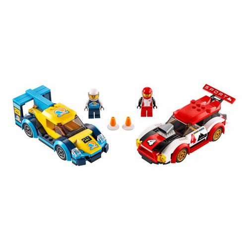 Пластмассовый конструктор Lego City Гоночные автомобили 109 деталей
