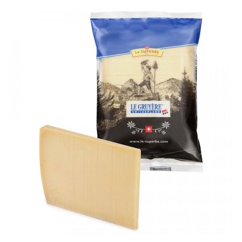Сыр твердый Le Superbe Le Gruyere 50% БЗМЖ 195 г