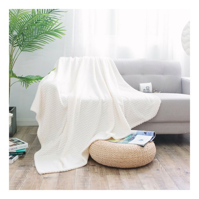 Покрывало шанель велюровое. Плед пушистый серый. Плед синий со звездами. Zhan yue пледы. Плед роял в магните.