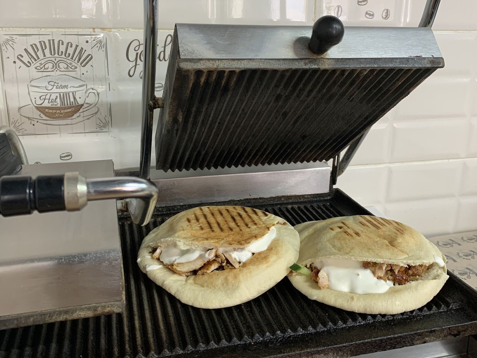 Шаверма в пите - купить с доставкой на дом в СберМаркет