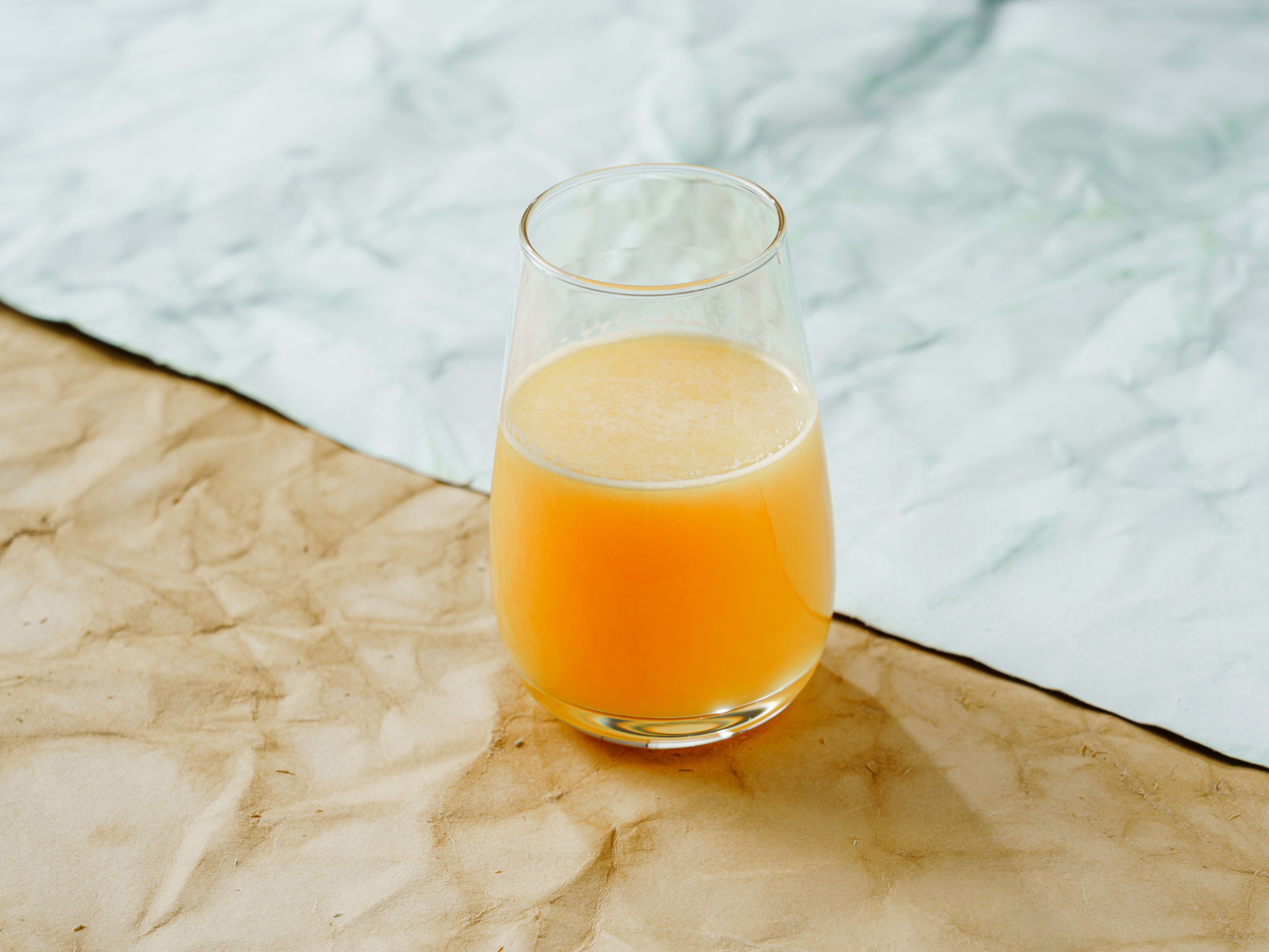 Сок свежевыжатый Апельсиновый - купить с доставкой на дом в СберМаркет