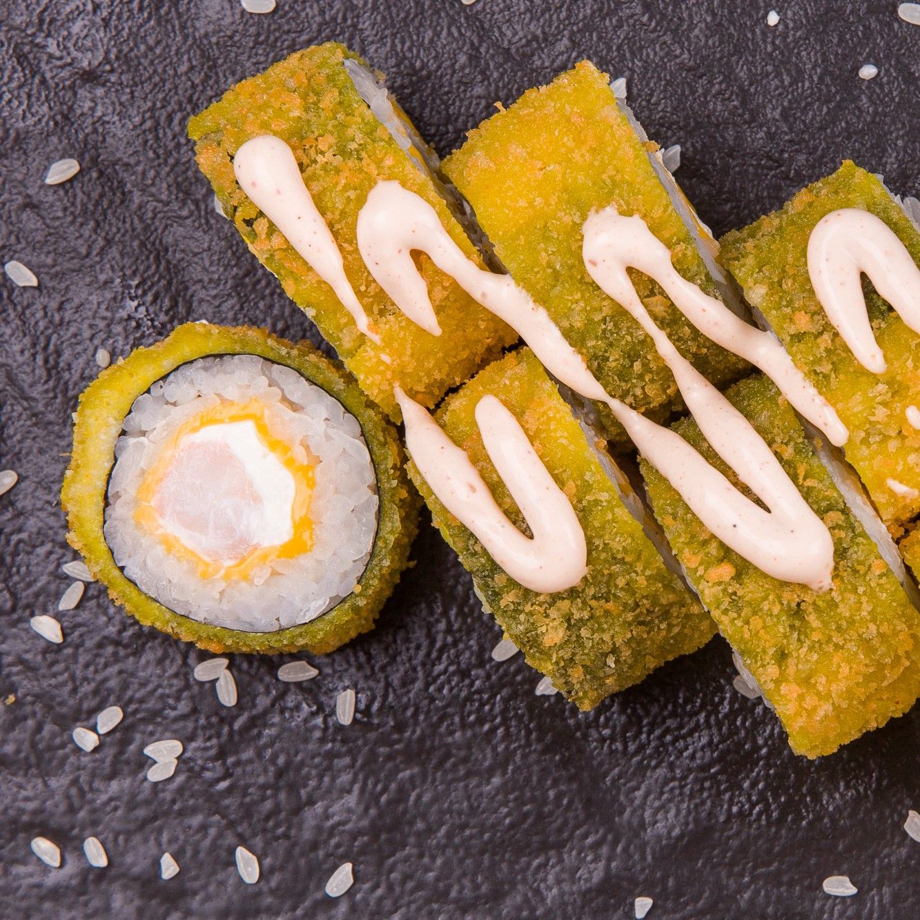 Ролл Темпура с креветкой и чеддером - купить с доставкой на дом в ...