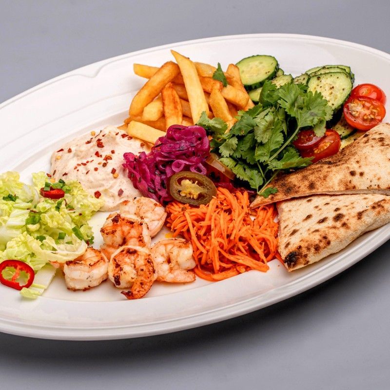 Шаверма на тарелке с креветками - купить с доставкой на дом в СберМаркет